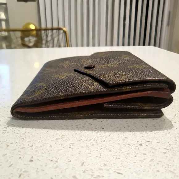 Louis Vuitton | Elise Wallet - Picture 5 of 9